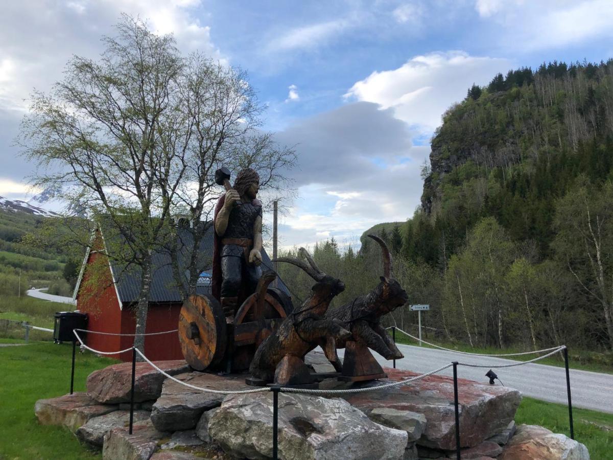 Solvang World Heritage Camping Eidsdal Luaran gambar